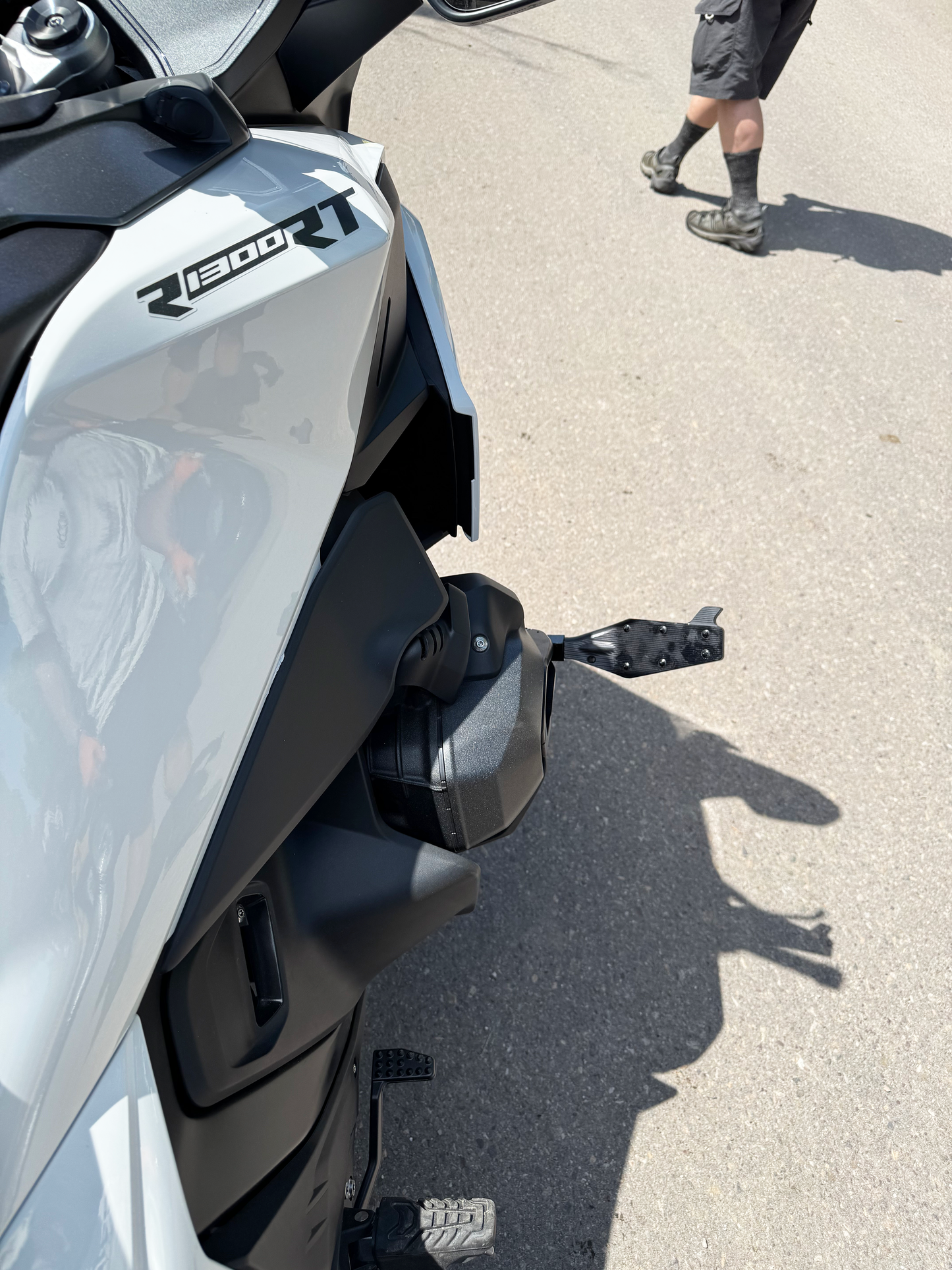 R1300 Highway Pegs