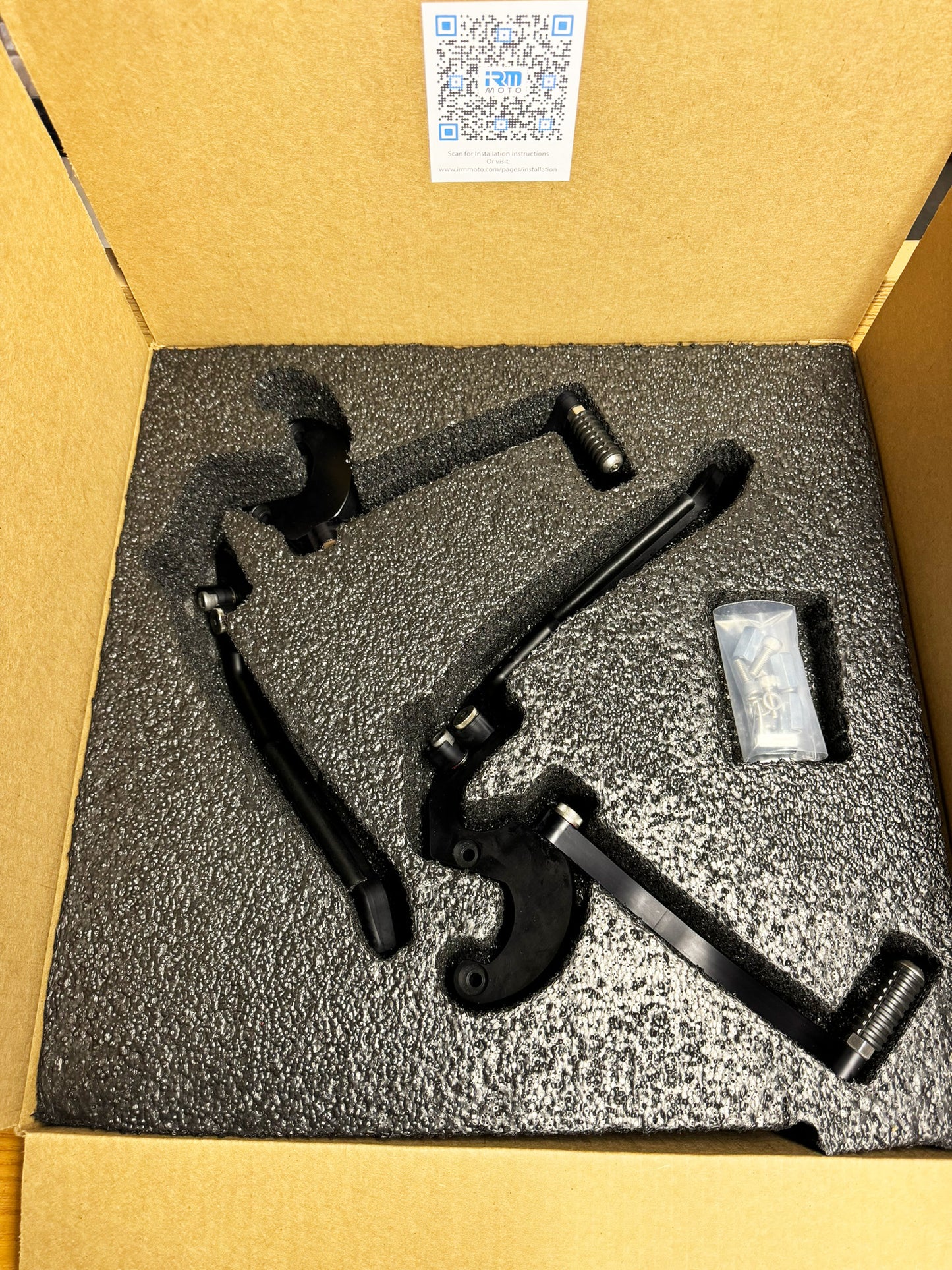 High-performance Gemini 1200 footrest with highway pegs – tailored for BMW R1200, R1200GS, RT, R, and RS.