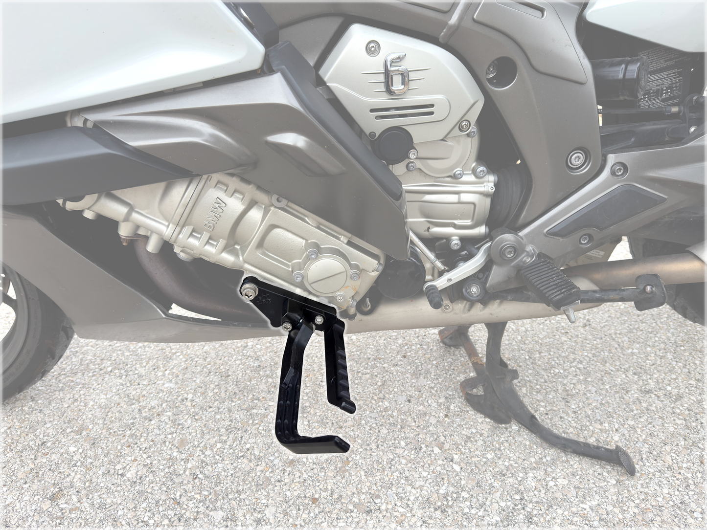 High-quality highway pegs footrest for BMW 1600 – ideal for BMW GT and GTL motorcycles.