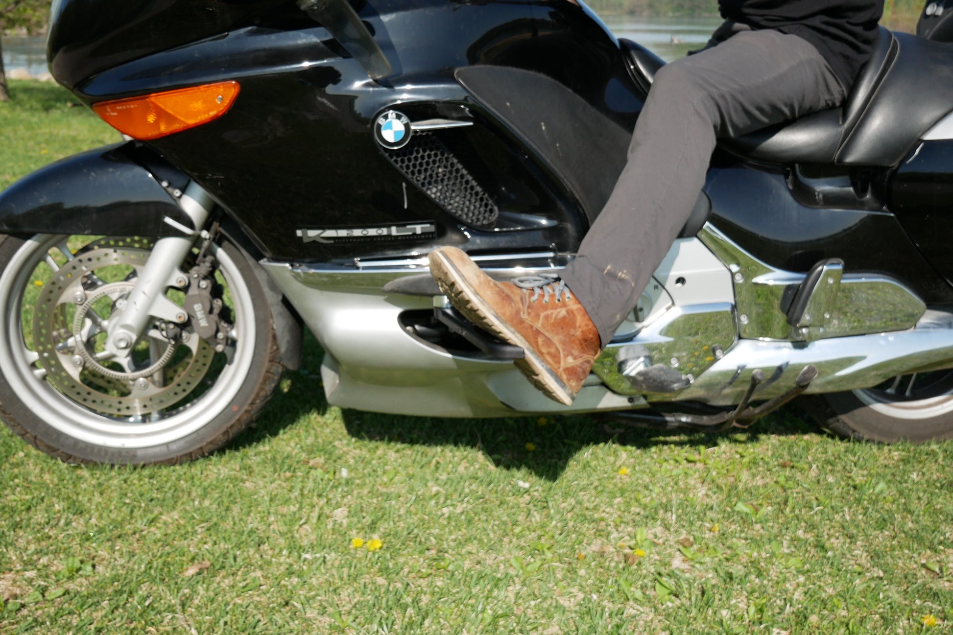 Premium IRM Moto J Peg highway pegs, perfect fit for BMW K1200LT