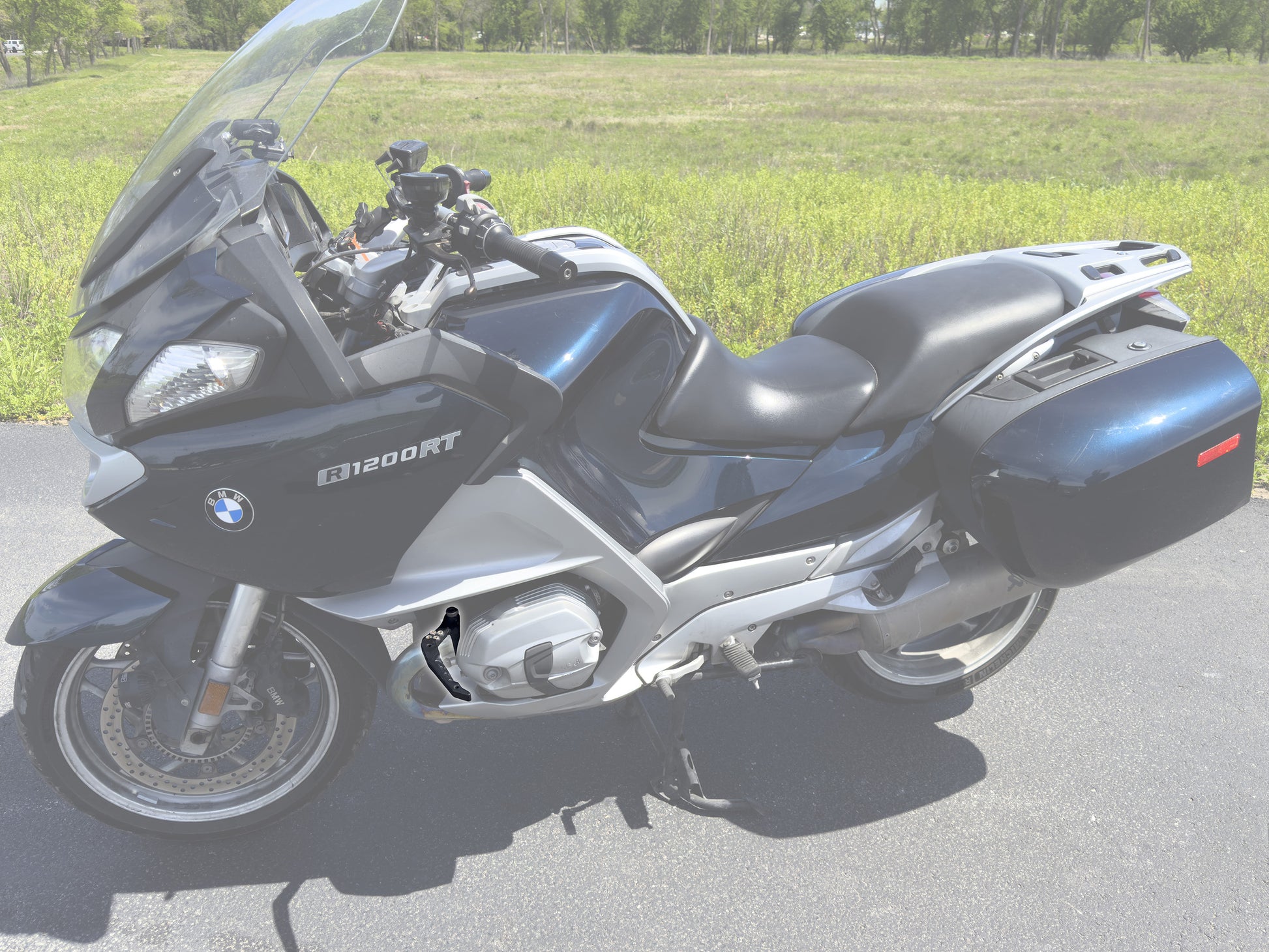 Blue Peg highway pegs for BMW R1200GSA – sleek design crafted from aircraft-grade aluminum for lasting durability.