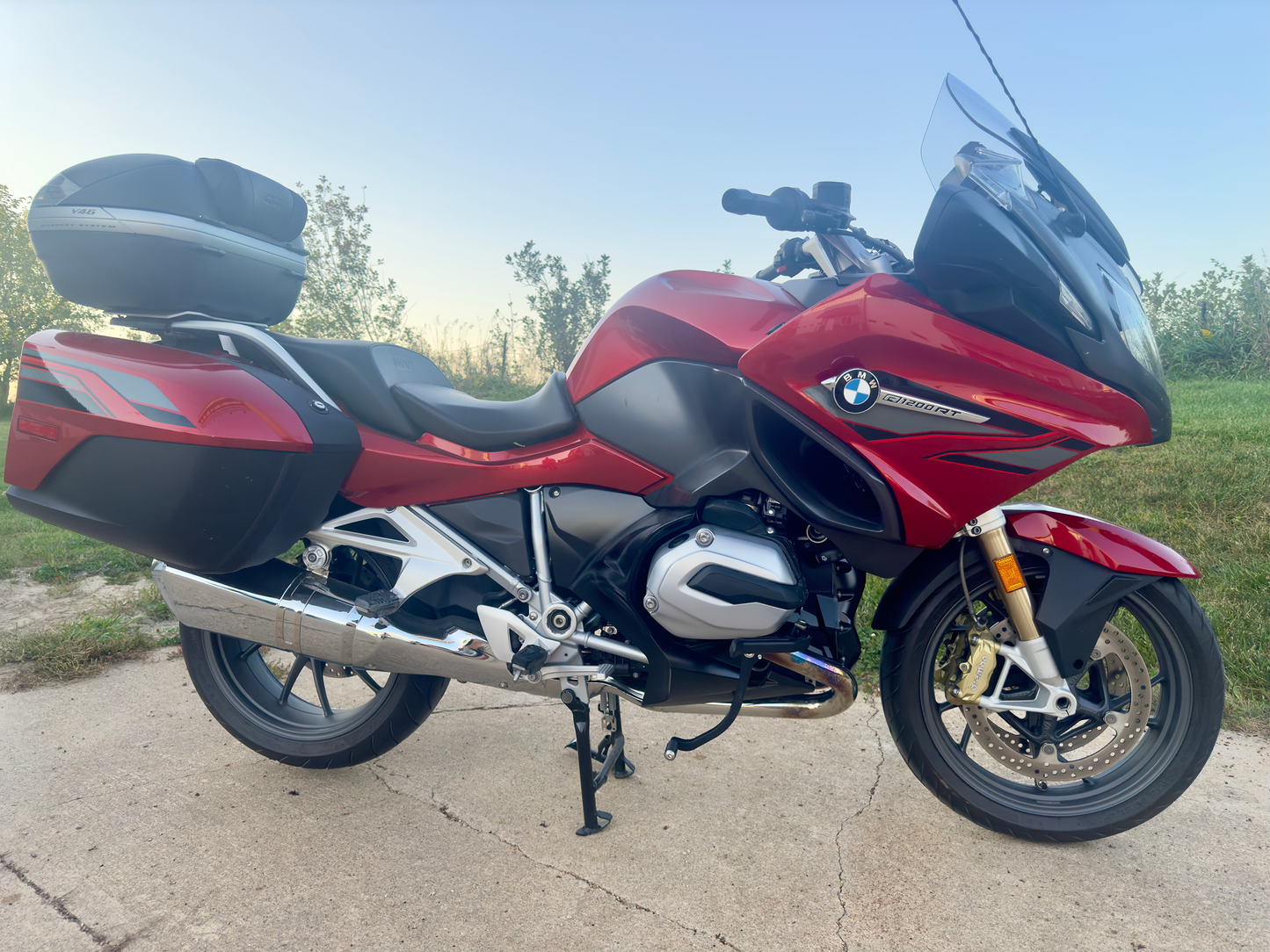 Gemini 1200 highway pegs foot rest for BMW R1200GS – precision engineered for enhanced riding comfort.
