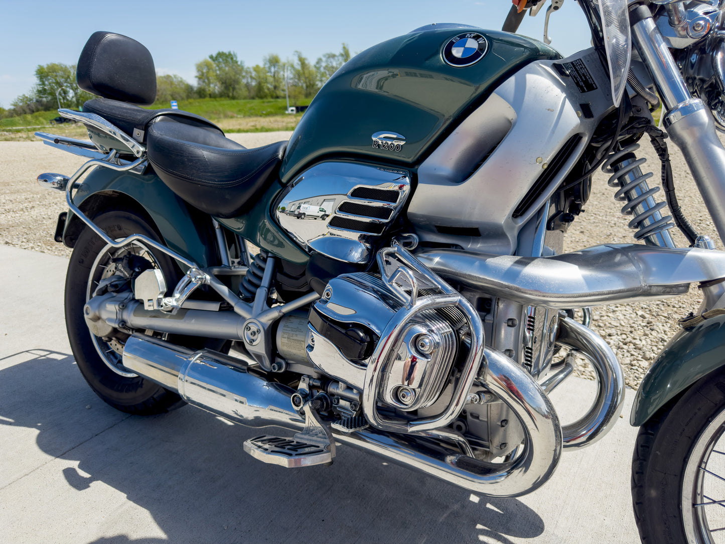 Rizoo Pegs highway footrests engineered for BMW R1200C and R1200CL, providing superior ergonomic comfort on long rides.